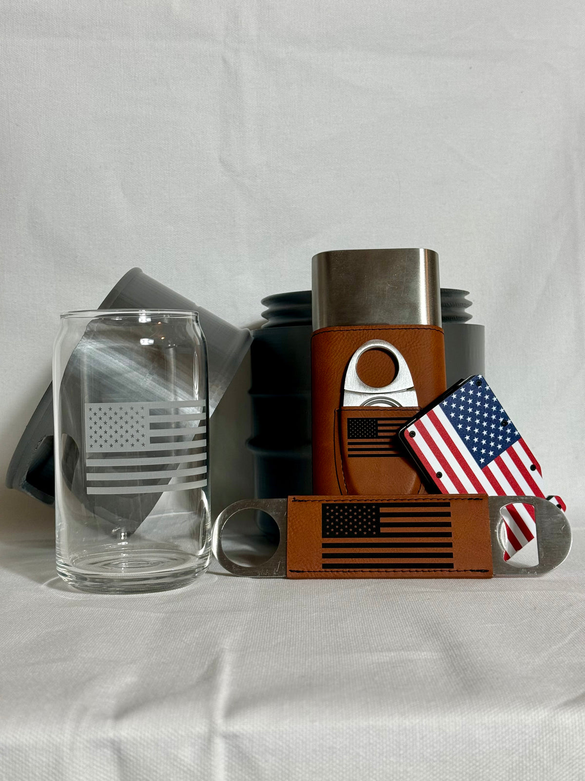 Personalized keg carrier gift set with engraved beer glasses